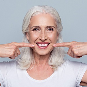 dental implant fusing with the jawbone 