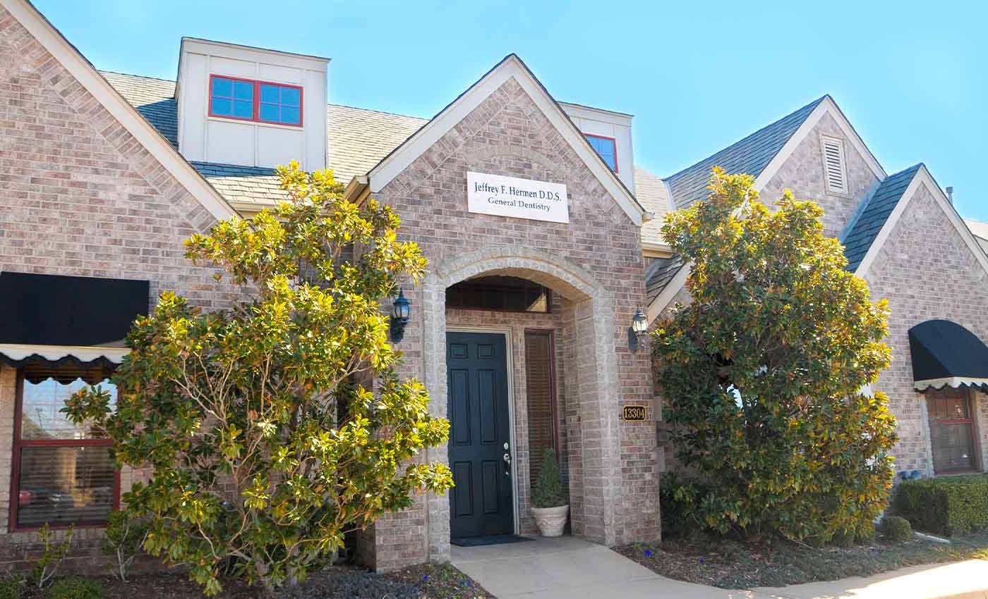 Outside view of Oklahoma City dental office